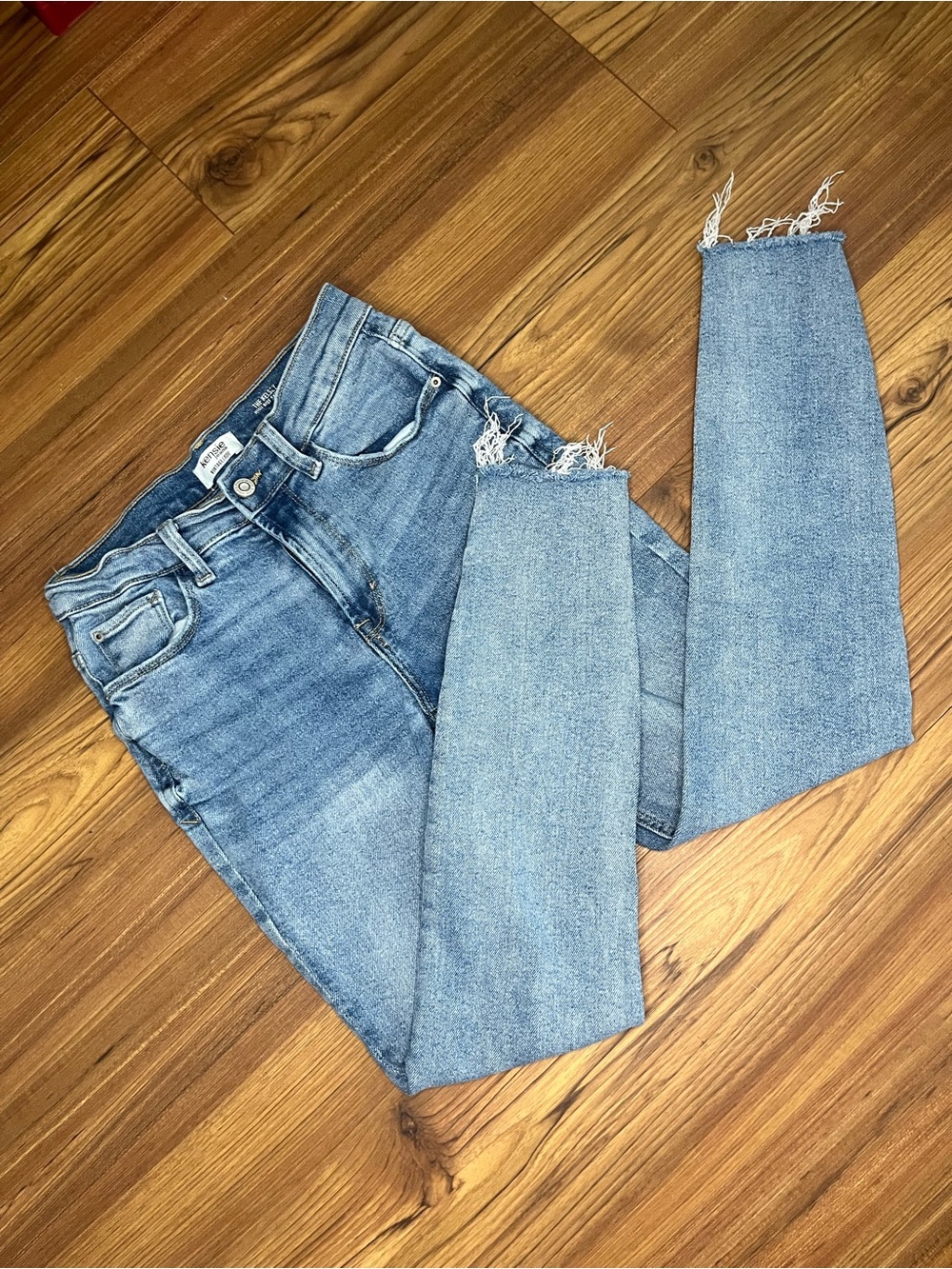 Kensie High-Rise Skinny Jeans with Frayed Hem